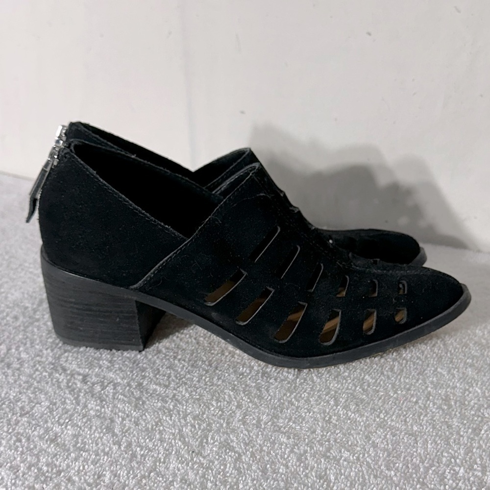 1. State Llee Black Portogallo Leather Cutout Pointed Toe Slip On Ankle Boots 9